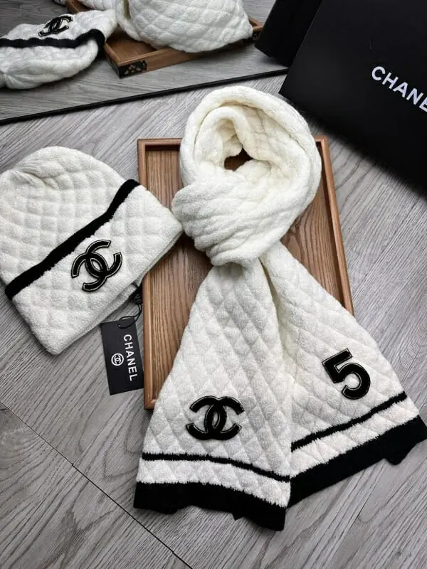 chanel hat and echapres set s_12553711